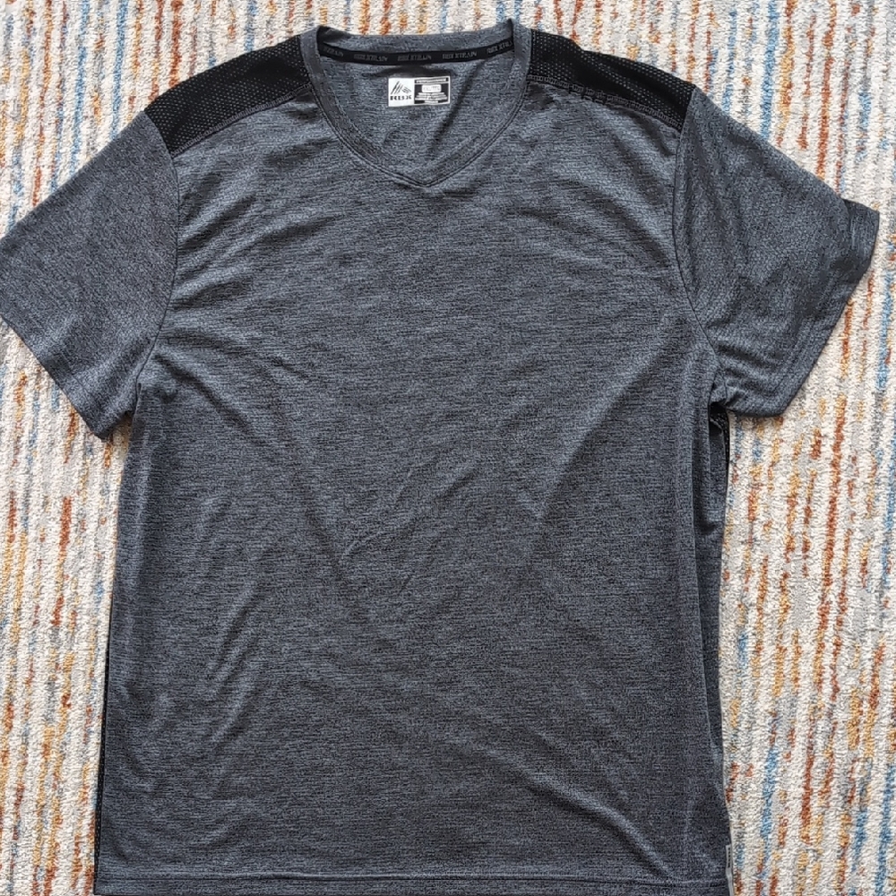 Men's Reebok XXL Workout Shirt